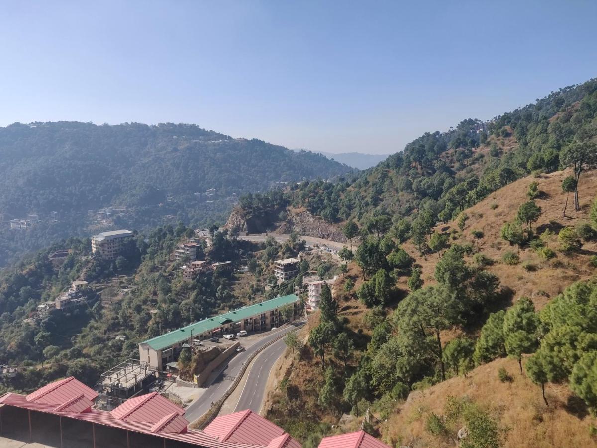 2Bhk Furnished Apartment/Near Kasauli/Barog/Luv Fun & Adventure Solan Zewnętrze zdjęcie