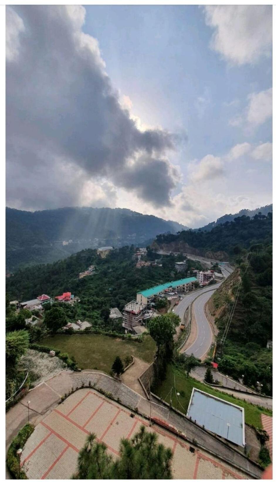 2Bhk Furnished Apartment/Near Kasauli/Barog/Luv Fun & Adventure Solan Zewnętrze zdjęcie