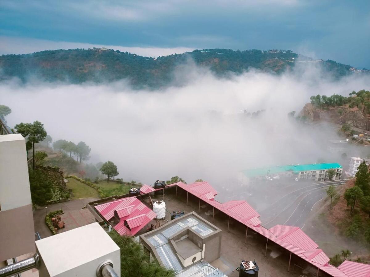 2Bhk Furnished Apartment/Near Kasauli/Barog/Luv Fun & Adventure Solan Zewnętrze zdjęcie