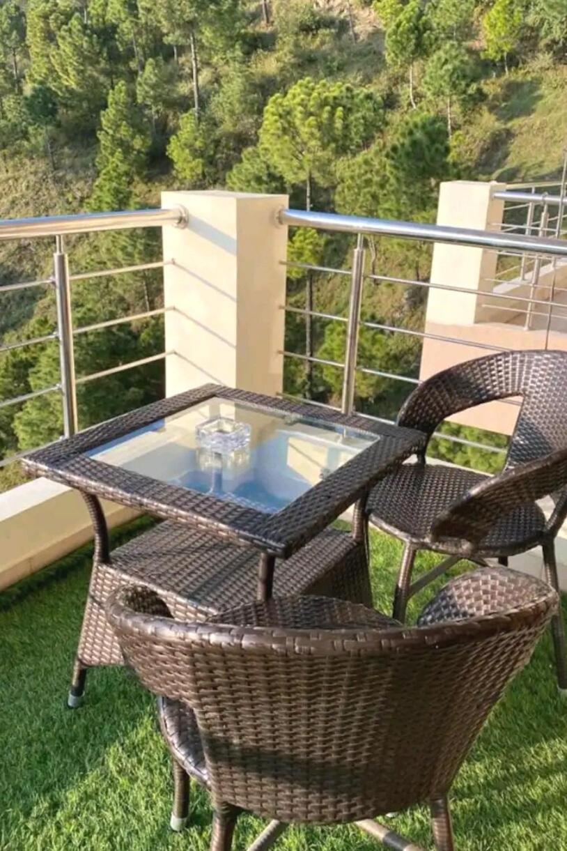 2Bhk Furnished Apartment/Near Kasauli/Barog/Luv Fun & Adventure Solan Zewnętrze zdjęcie